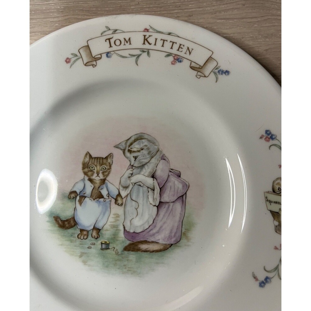 Beatrix Potter 'Tom Kitten" Collector Plate by Royal Albert of England